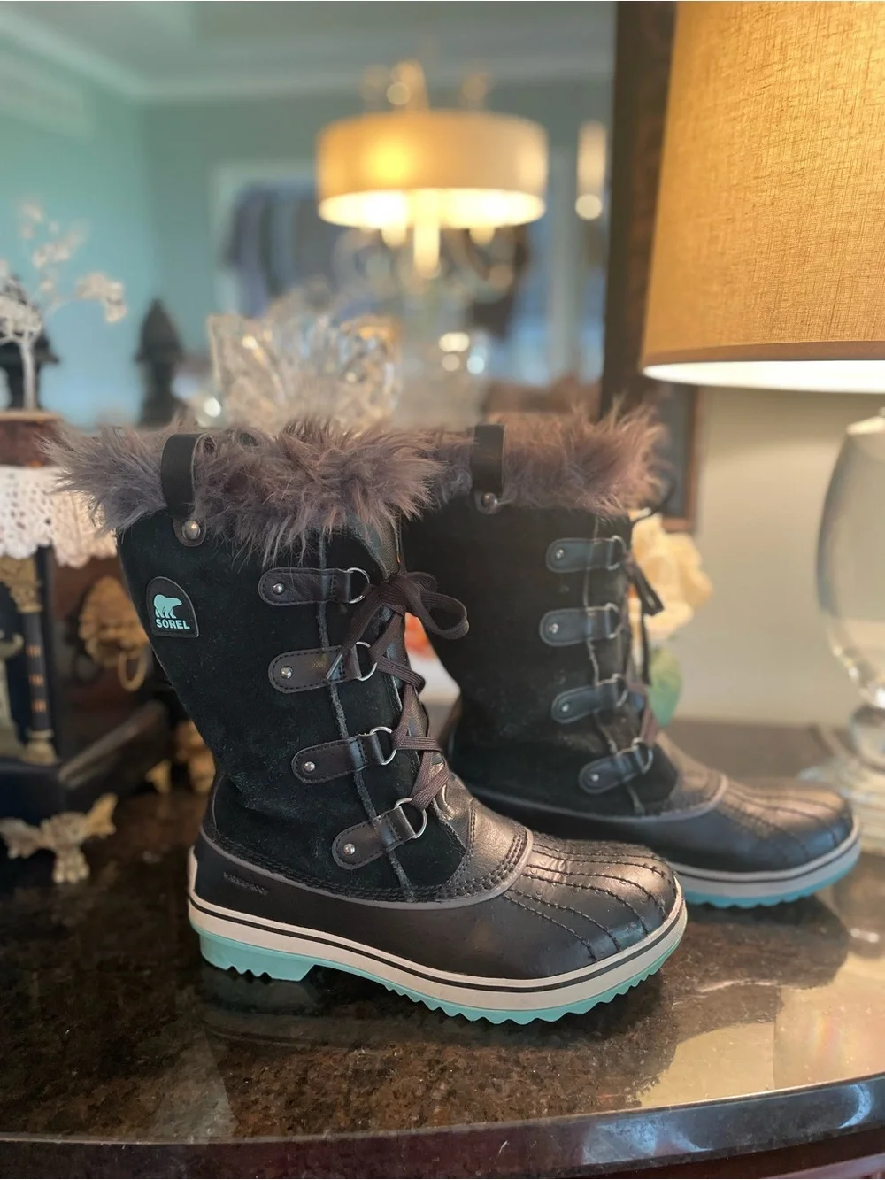 SOREL Joan of Arctic Waterproof Winter Boots Faux Fur Black Lace Up Size 7